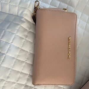 Michael Kors Jet Set wallet